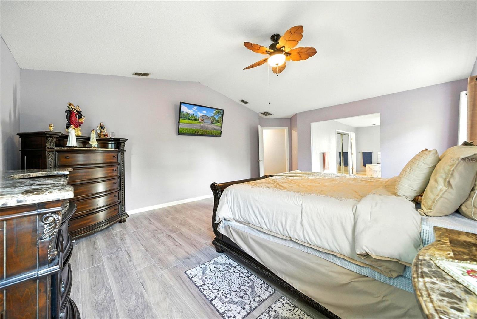 HOLIDAY ESTATES - Residential