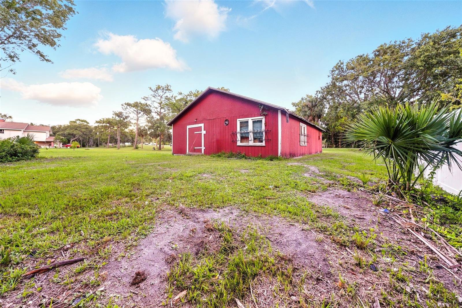 HOLIDAY ESTATES - Residential