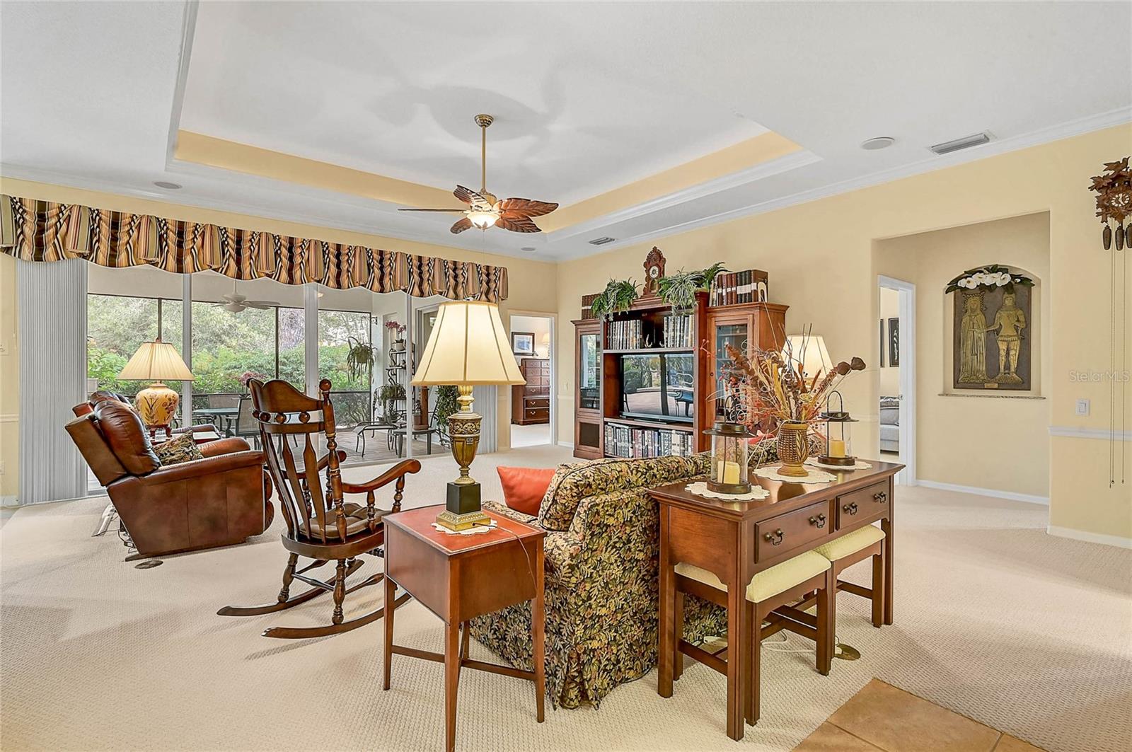 CALUSA LAKES - Residential