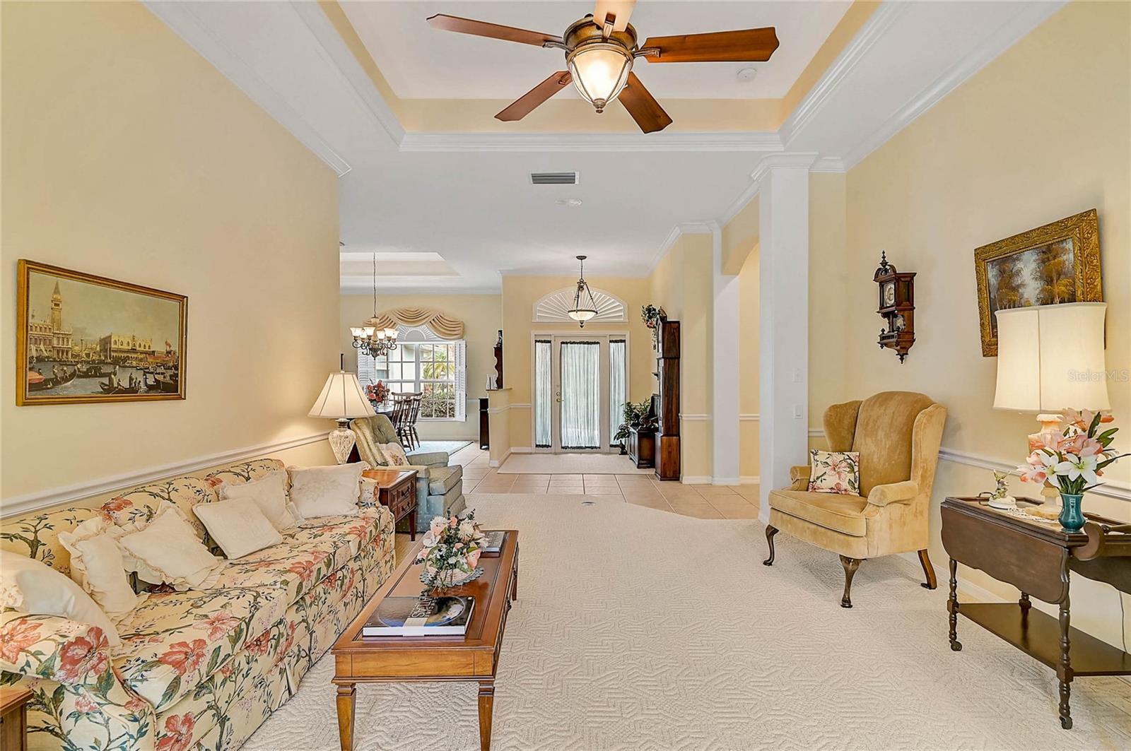 CALUSA LAKES - Residential