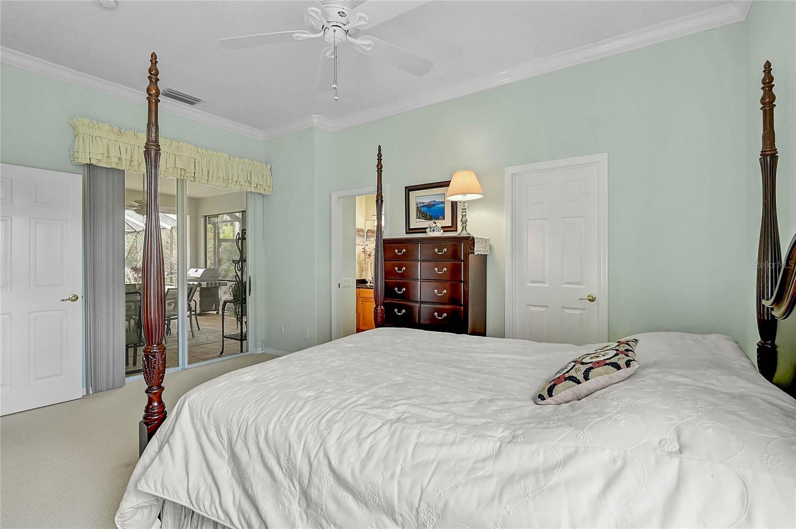 CALUSA LAKES - Residential