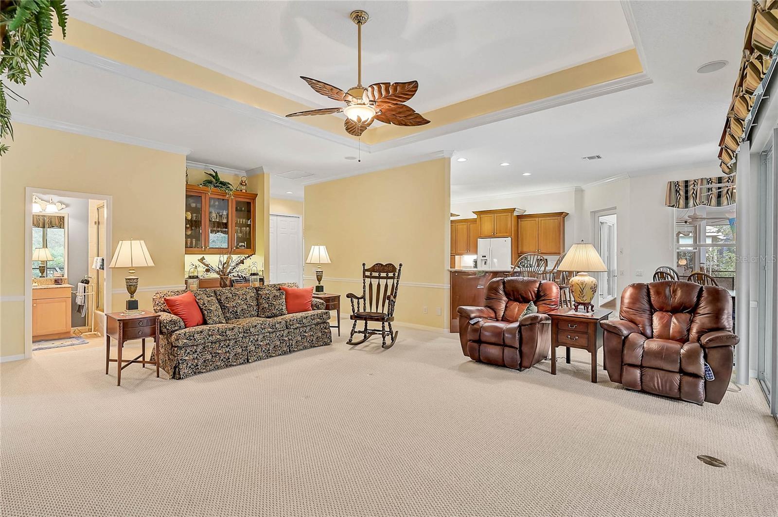 CALUSA LAKES - Residential