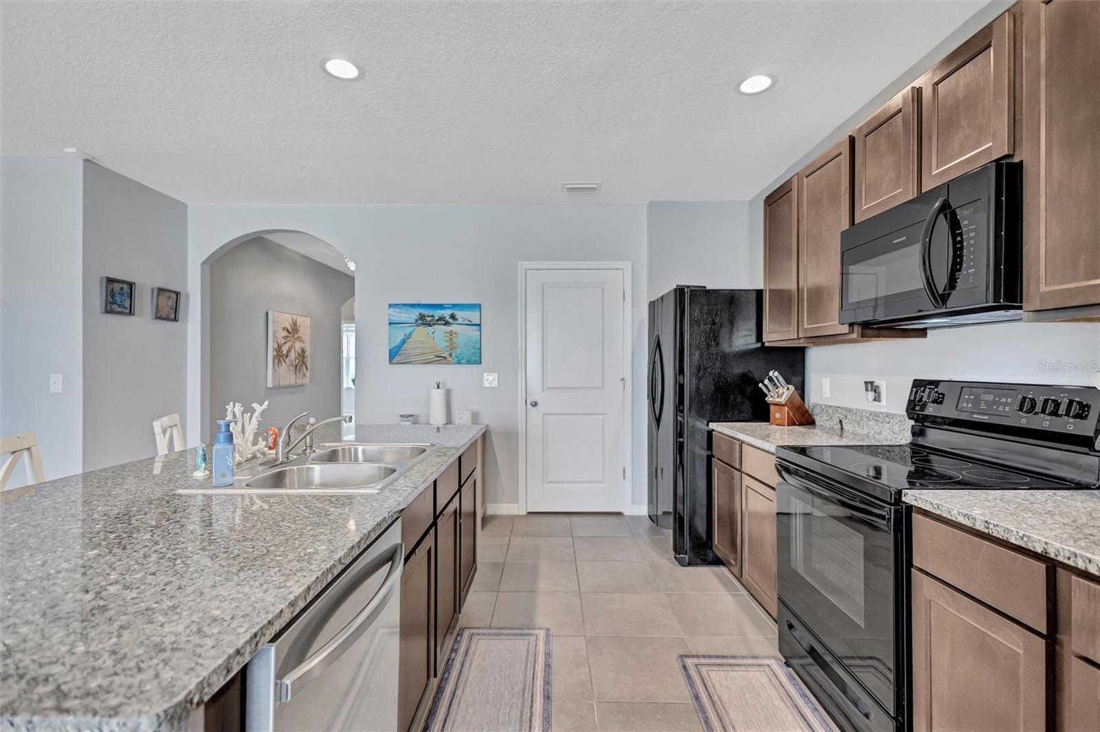 DEL TIERRA PH IV-B & IV-C - Residential