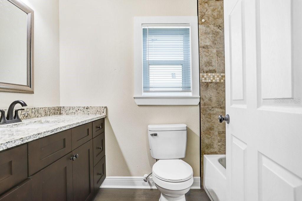 DREW PARK RE OF - Residential