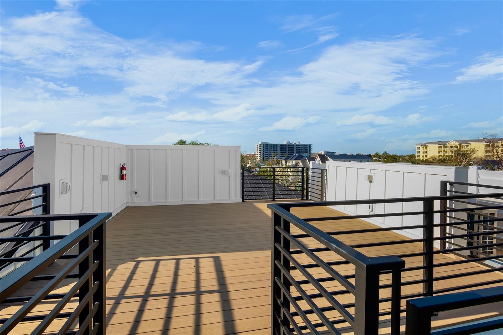 SABAL PALMS - Residential