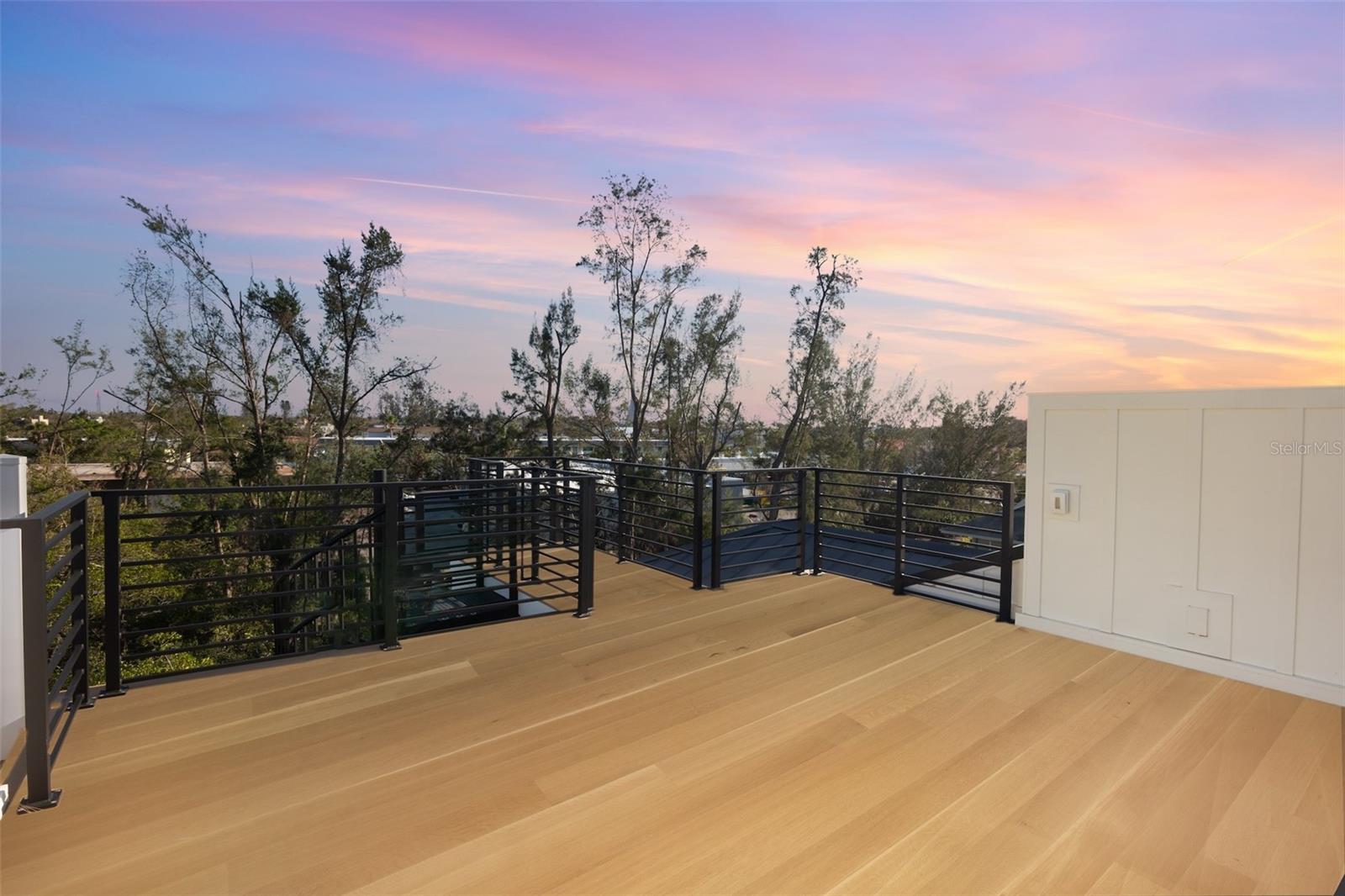 SABAL PALMS - Residential