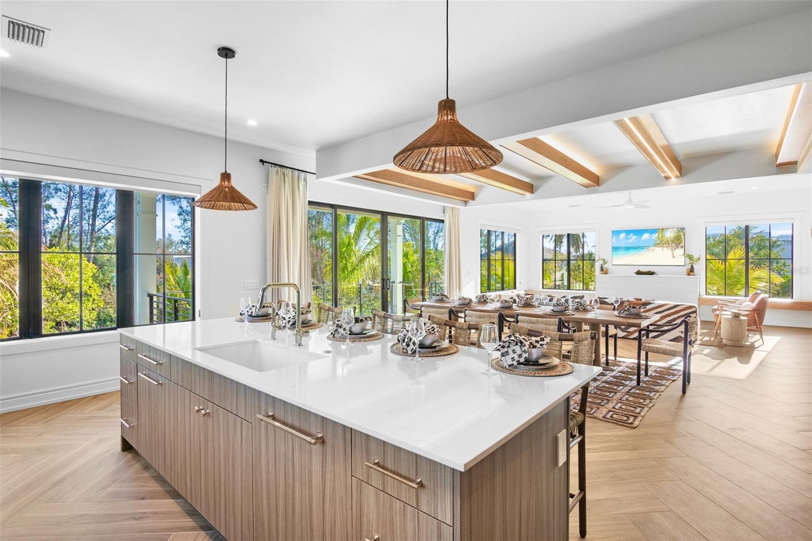 SABAL PALMS - Residential