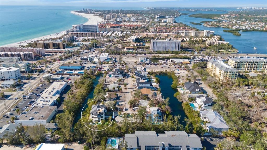 Photo of 6548 Sabal Drive, Sarasota, FL 34242 (MLS # A4688728)