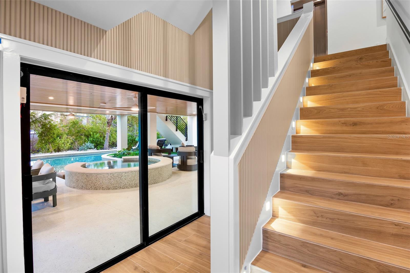 SABAL PALMS - Residential