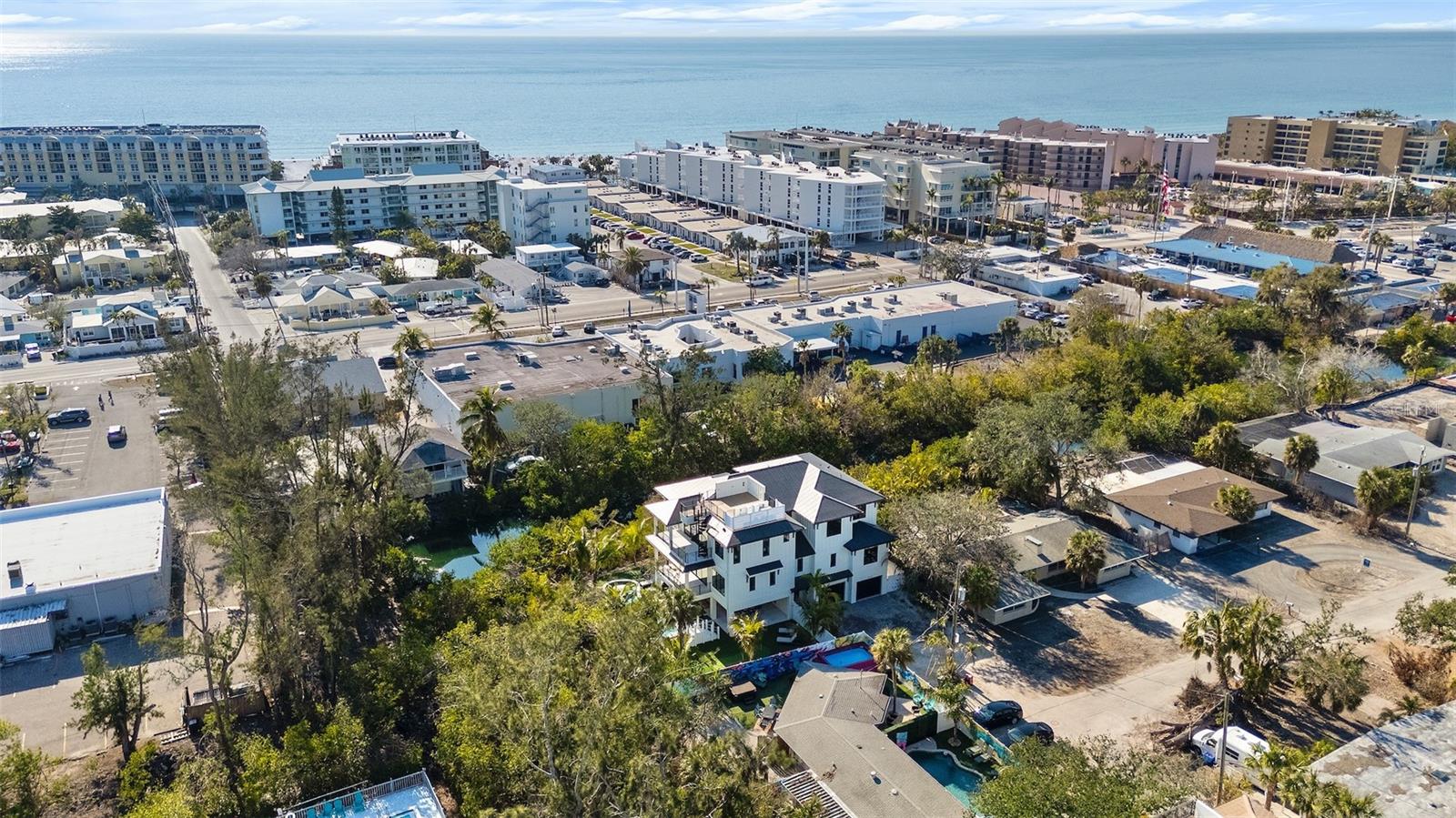 SABAL PALMS - Residential