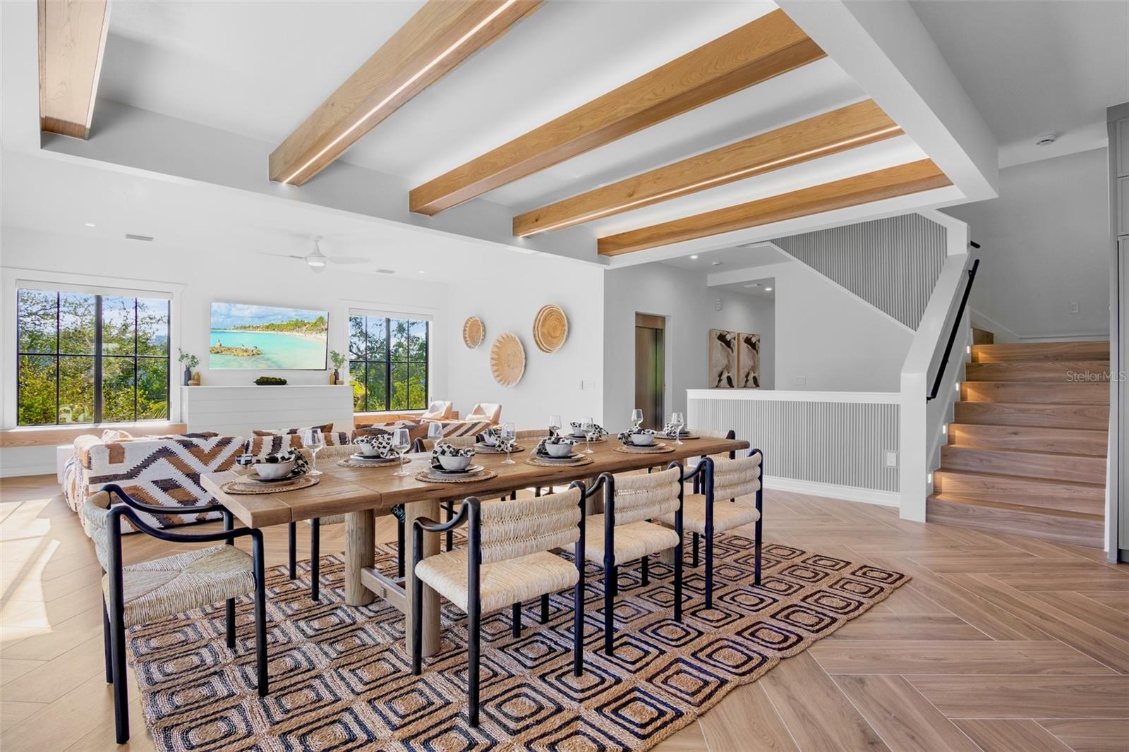 SABAL PALMS - Residential