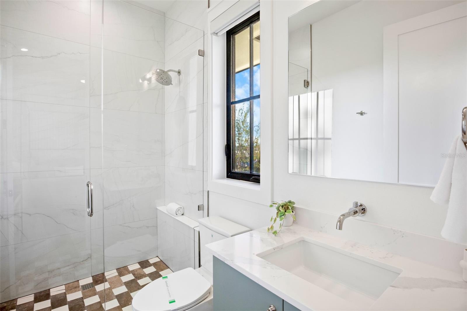 SABAL PALMS - Residential