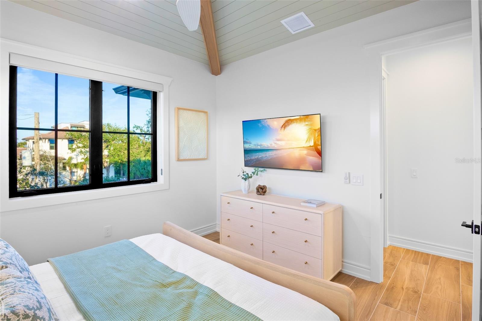 SABAL PALMS - Residential