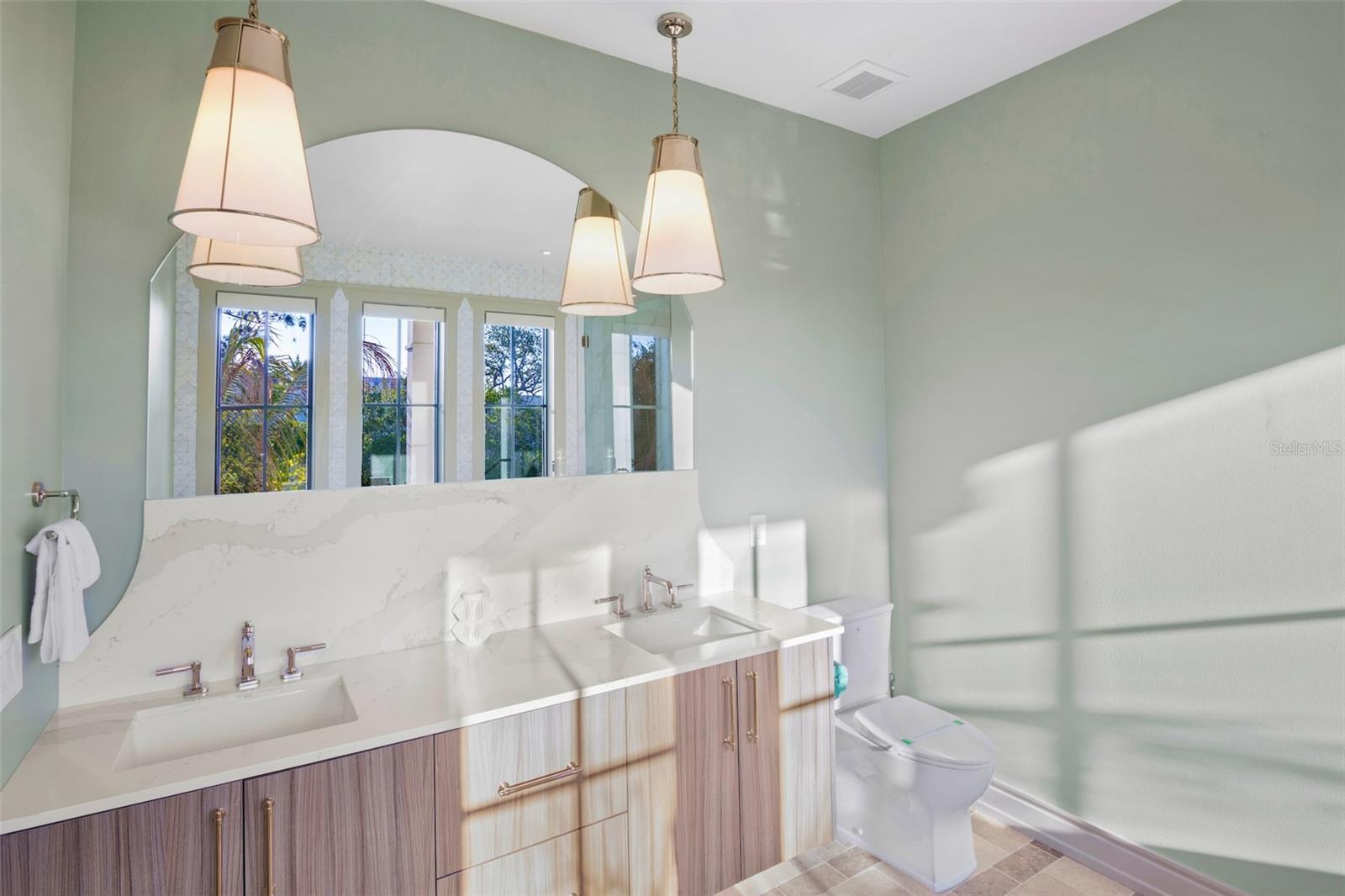 SABAL PALMS - Residential