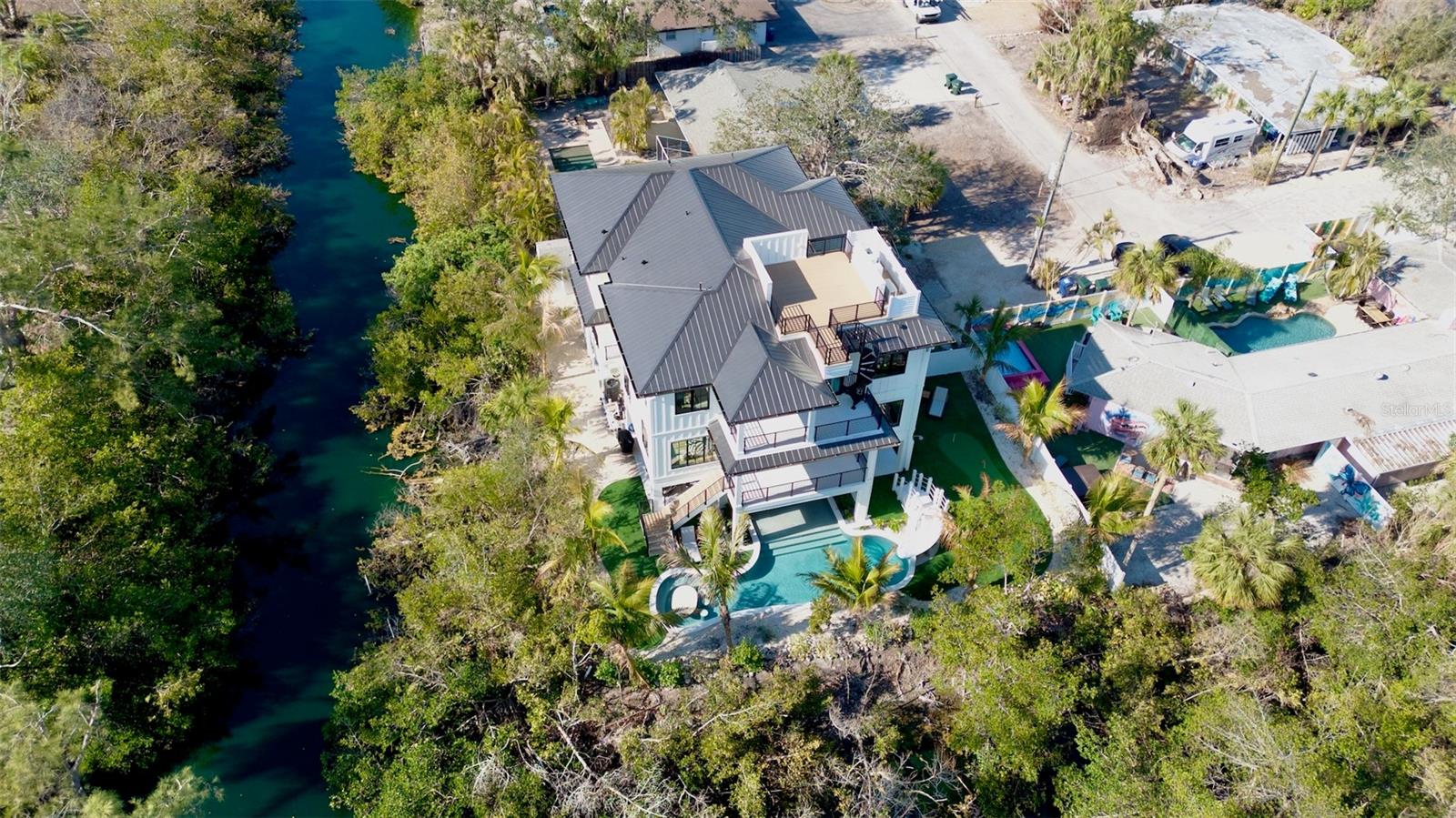 SABAL PALMS - Residential