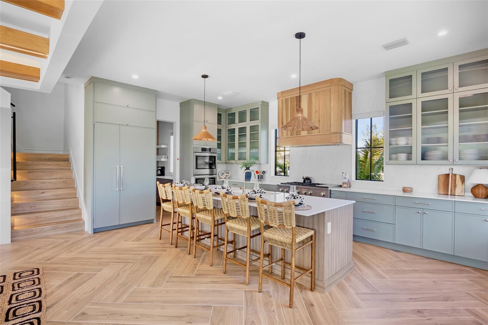 SABAL PALMS - Residential