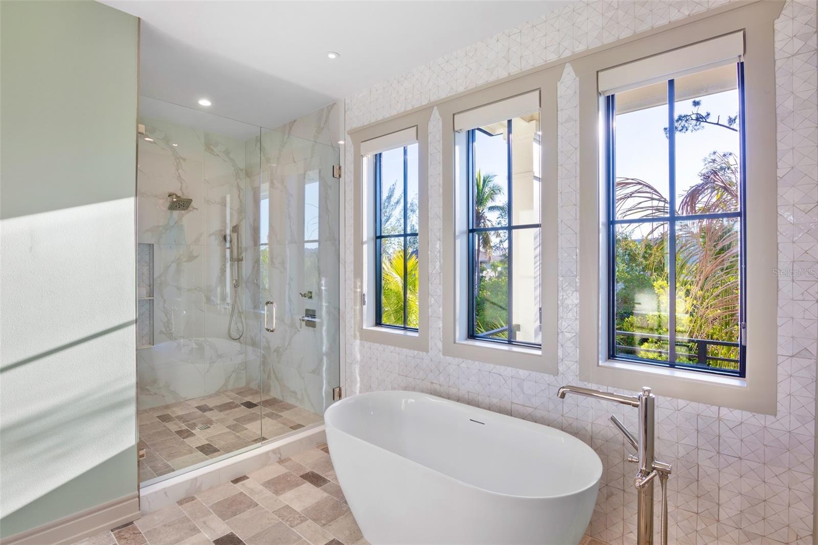 SABAL PALMS - Residential