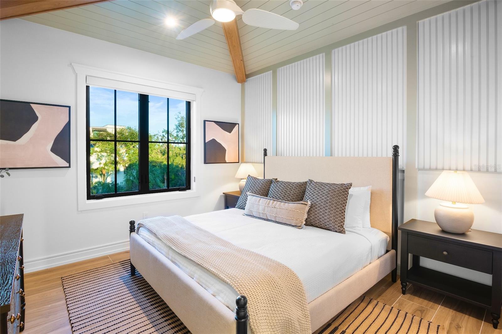 SABAL PALMS - Residential