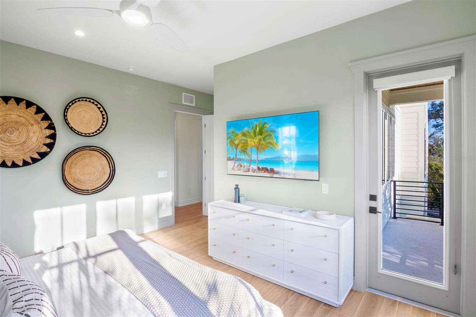 SABAL PALMS - Residential