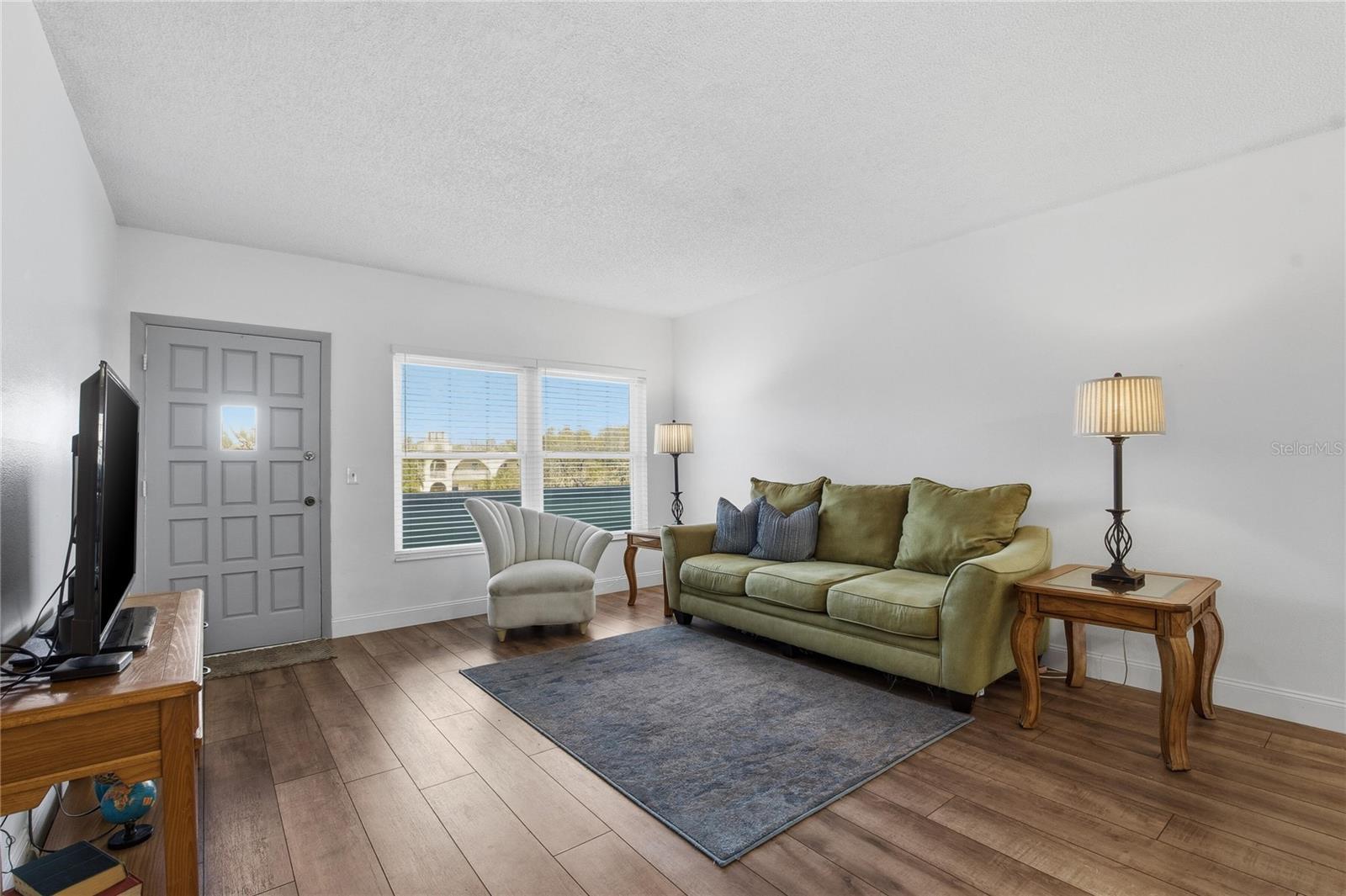 2257 WORLD PARKWAY BOULEVARD W 61