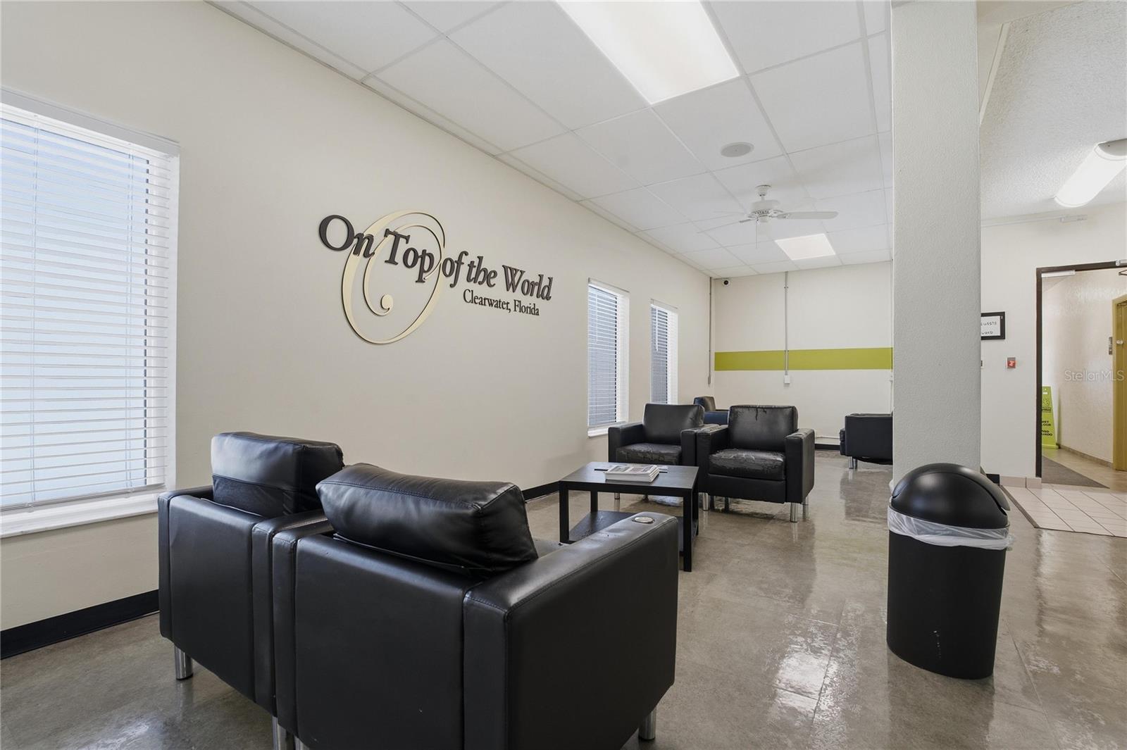 ON TOP OF THE WORLD - Residential