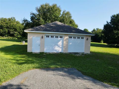 A home in EUSTIS