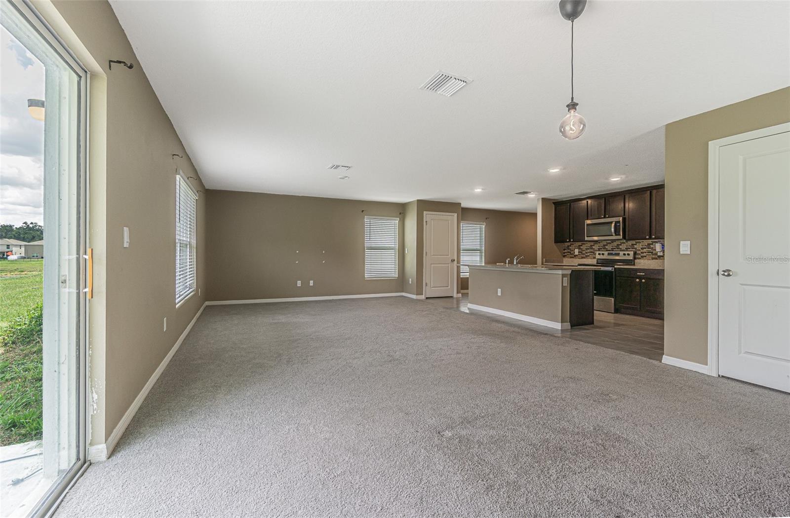 SUWANNEE LAKESIDE PH 2 & 3 - Residential Lease