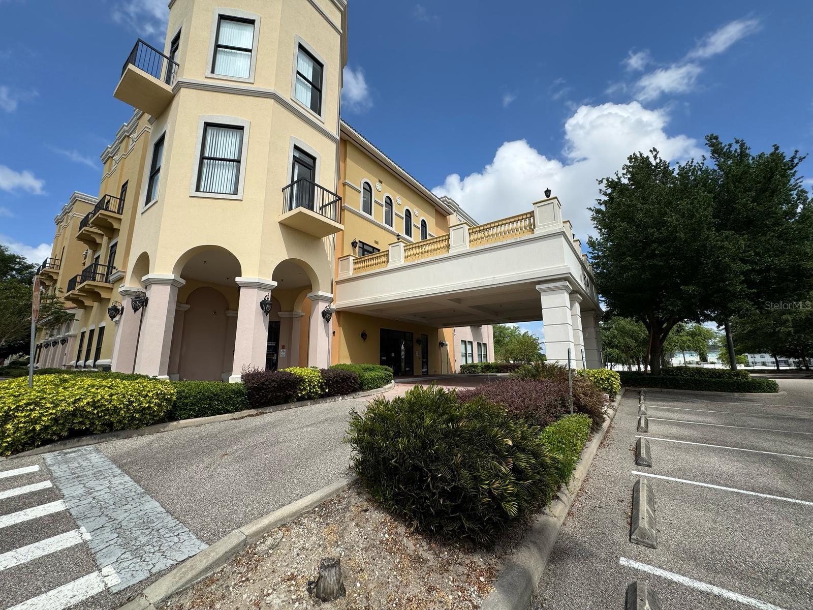 LEGACY POINTE/METRO WEST - Commercial Lease