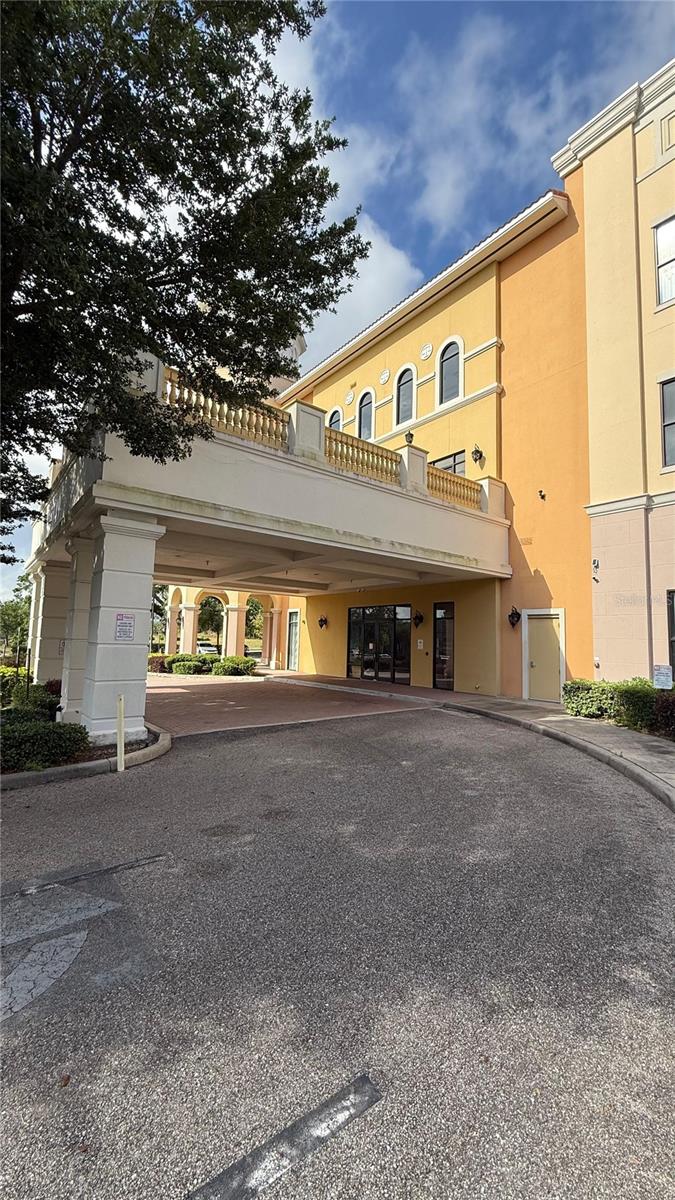 LEGACY POINTE/METRO WEST - Commercial Lease