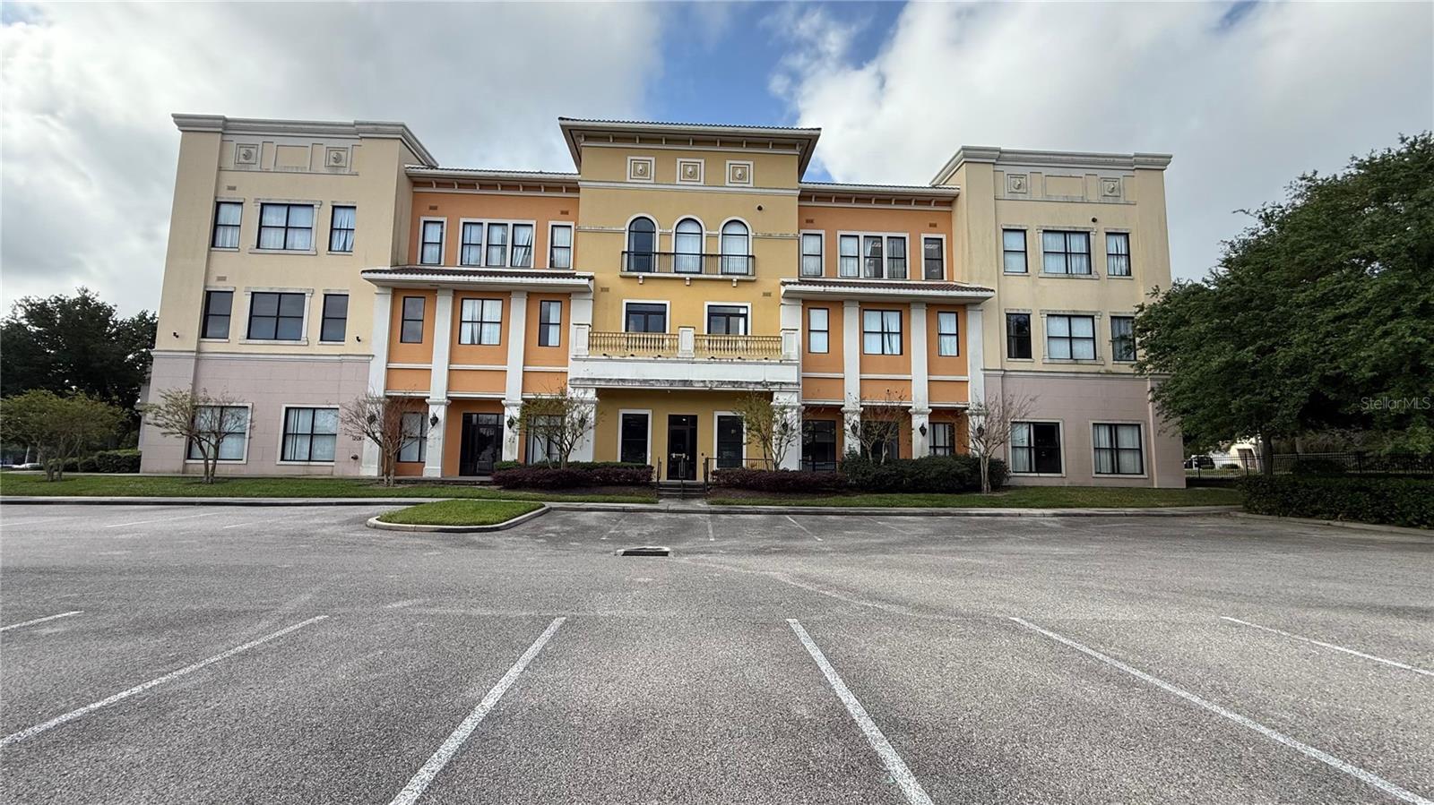 LEGACY POINTE/METRO WEST - Commercial Lease