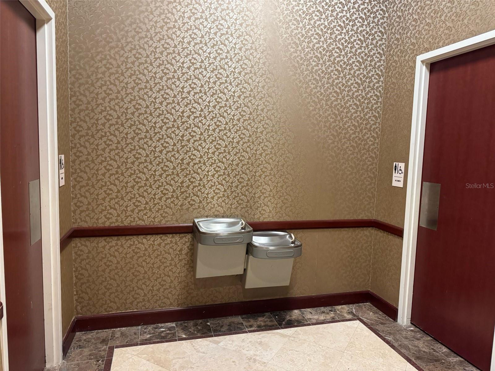 LEGACY POINTE/METRO WEST - Commercial Lease