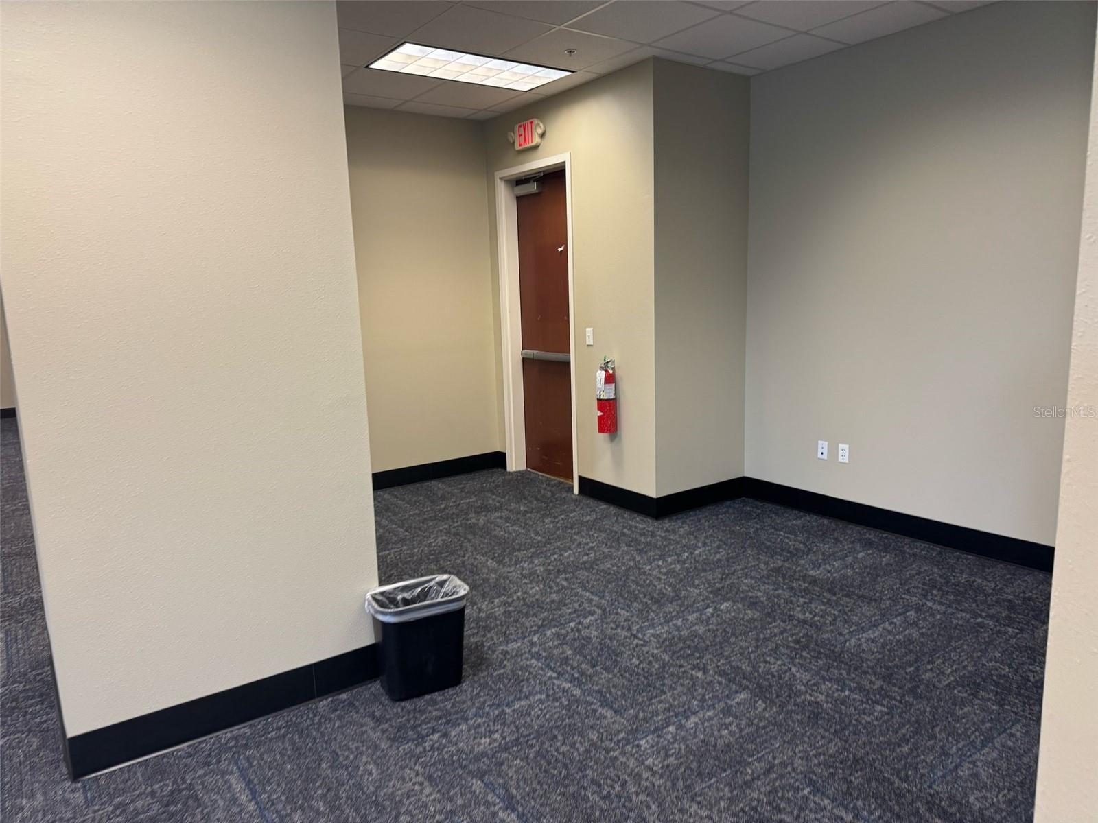 LEGACY POINTE/METRO WEST - Commercial Lease