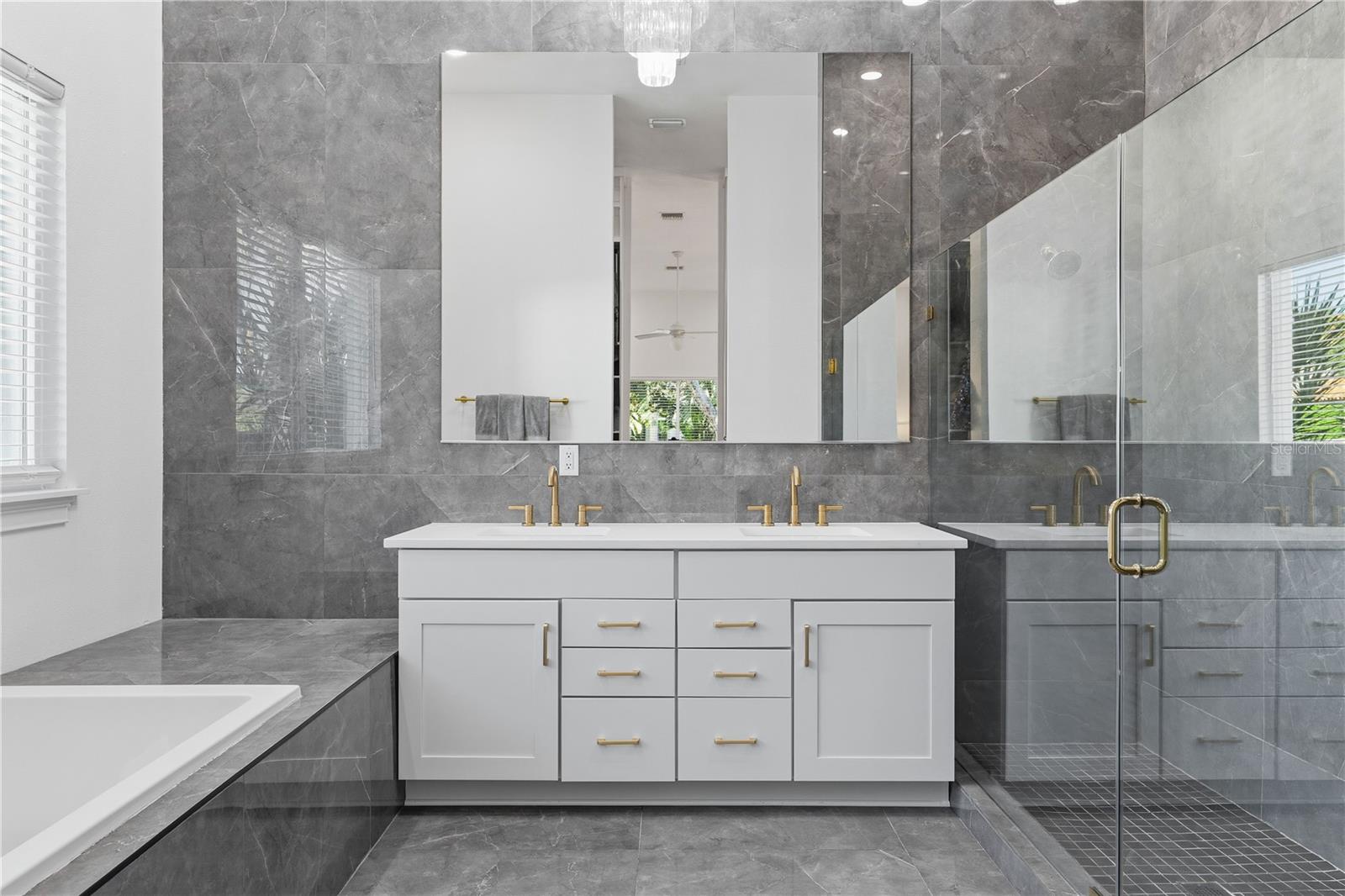 BEL MAR SHORES - Residential