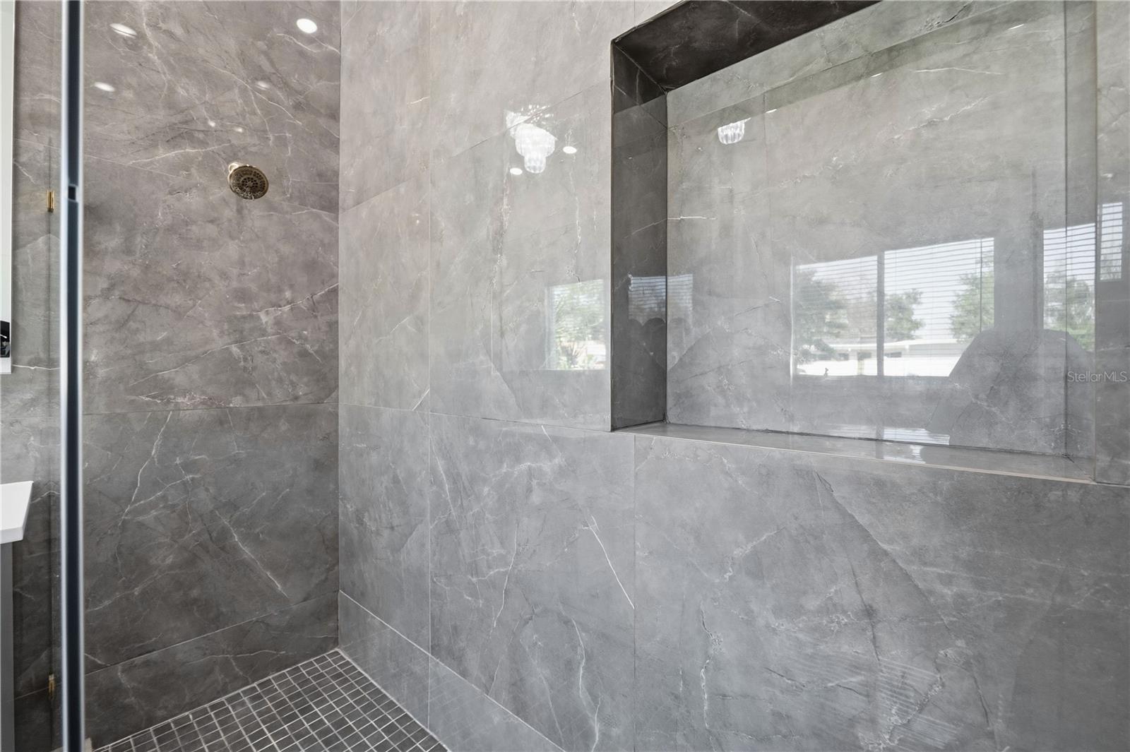 BEL MAR SHORES - Residential