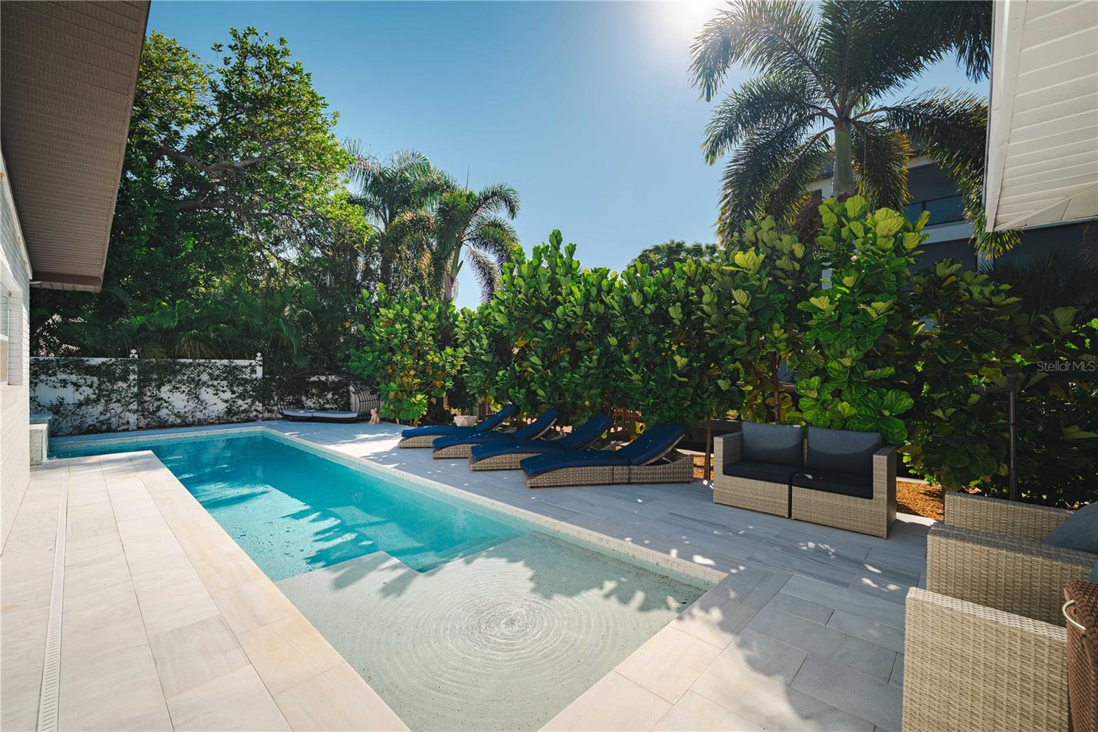 BEL MAR SHORES - Residential