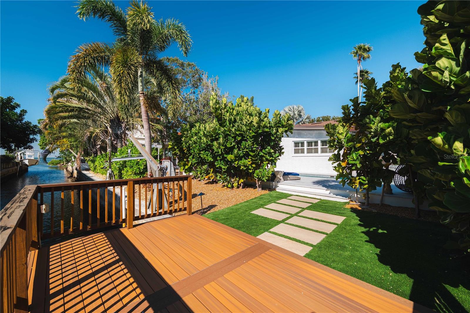 BEL MAR SHORES - Residential