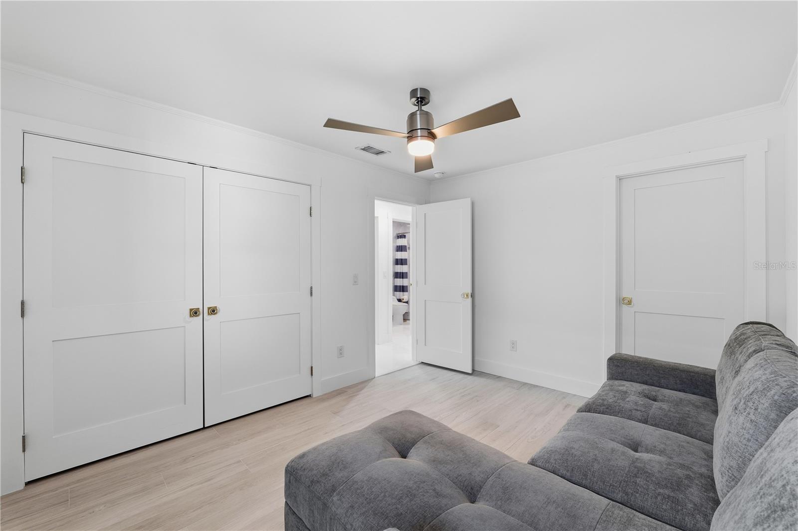 BEL MAR SHORES - Residential