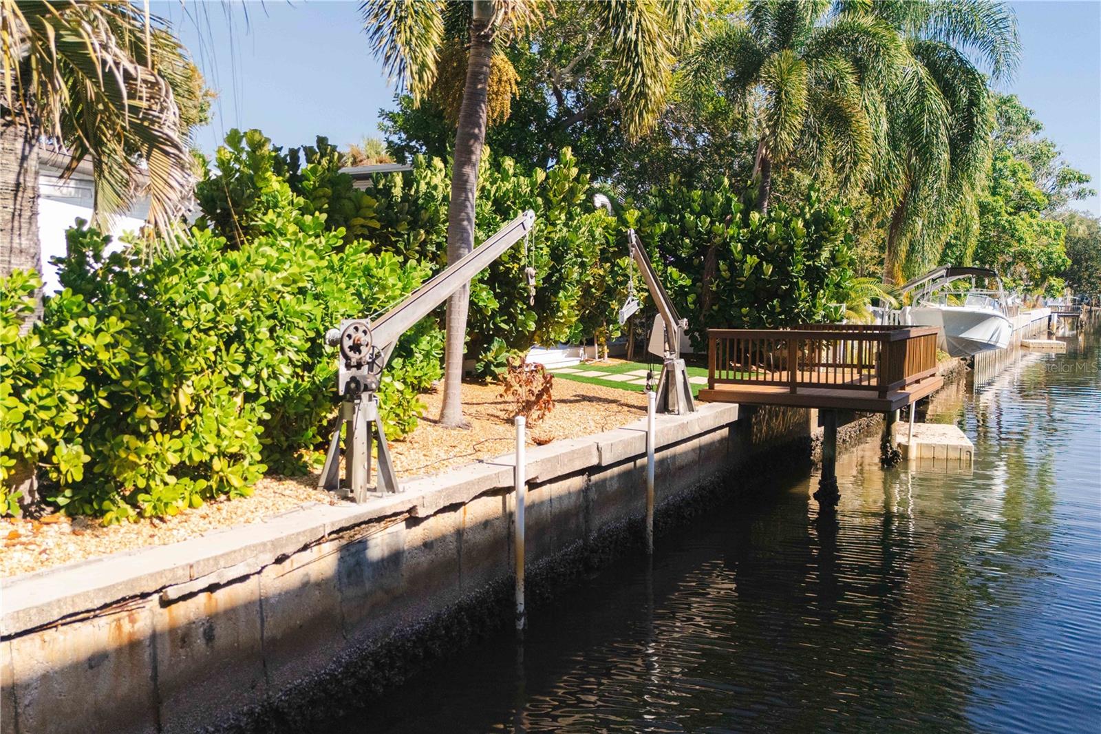 BEL MAR SHORES - Residential