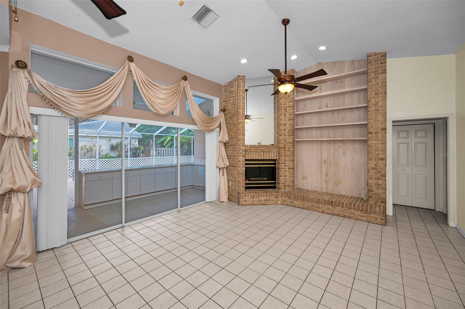 WATERFORD CROSSING PH I - Residential