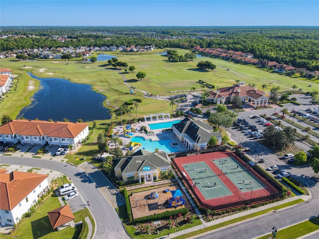 Photo of 2000 Greenbriar Terrace, Davenport, FL 33837 (MLS # S5138618)