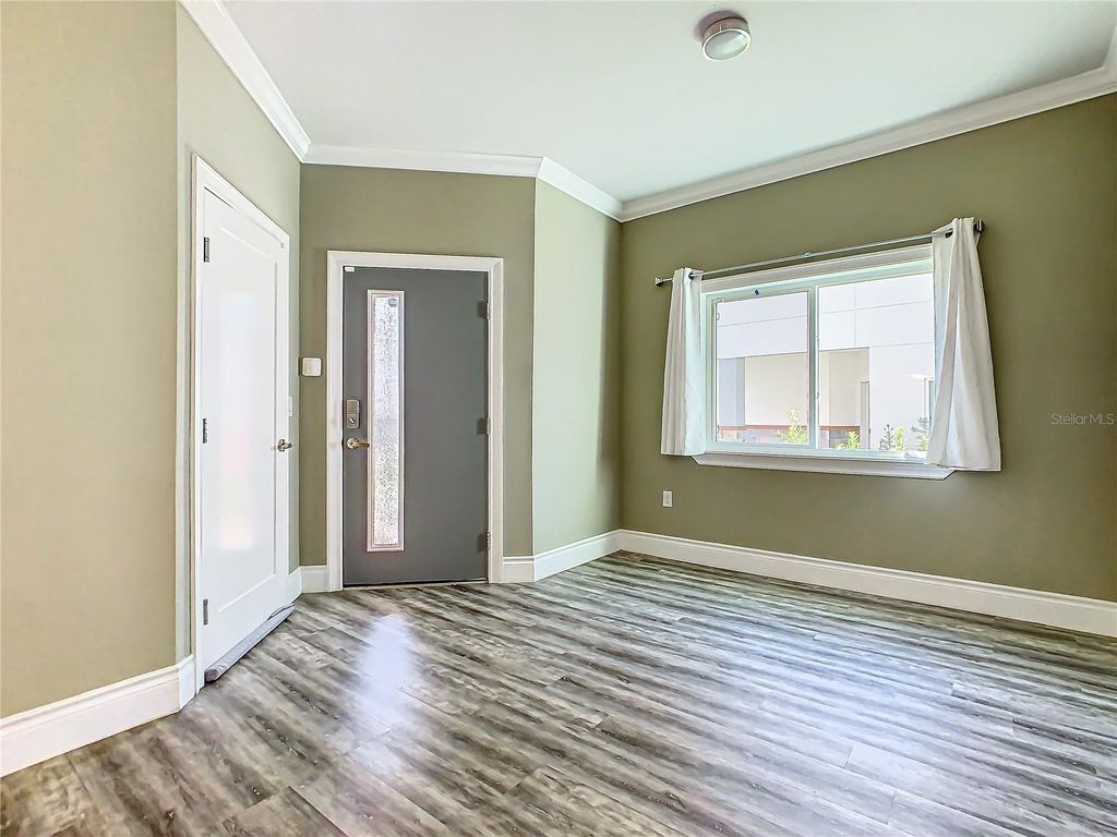 Photo of 2000 Greenbriar Terrace, Davenport, FL 33837 (MLS # S5138618)