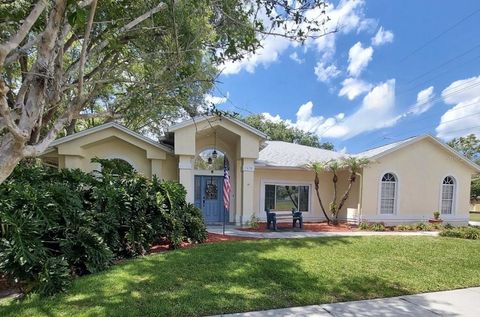Property photo of 1674 Carillon Park Drive, Oviedo, FL 32765