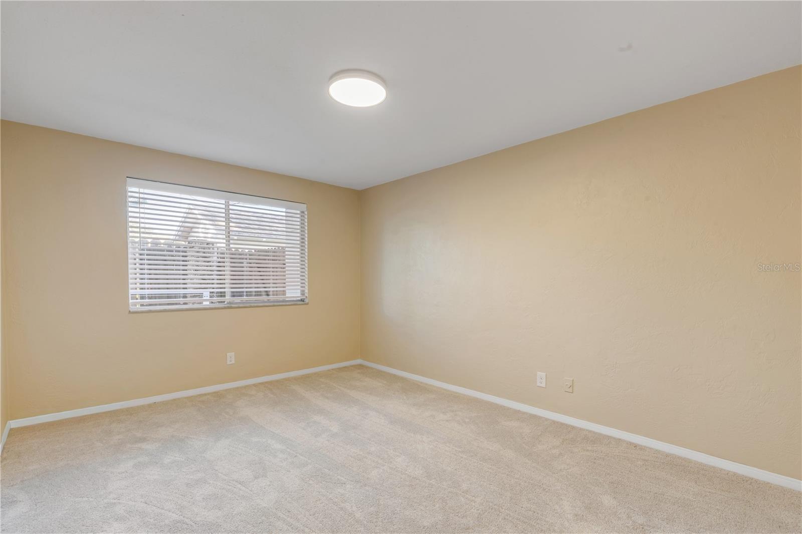 MEMENTO RESUB BLK 16 01/2 - Residential Income