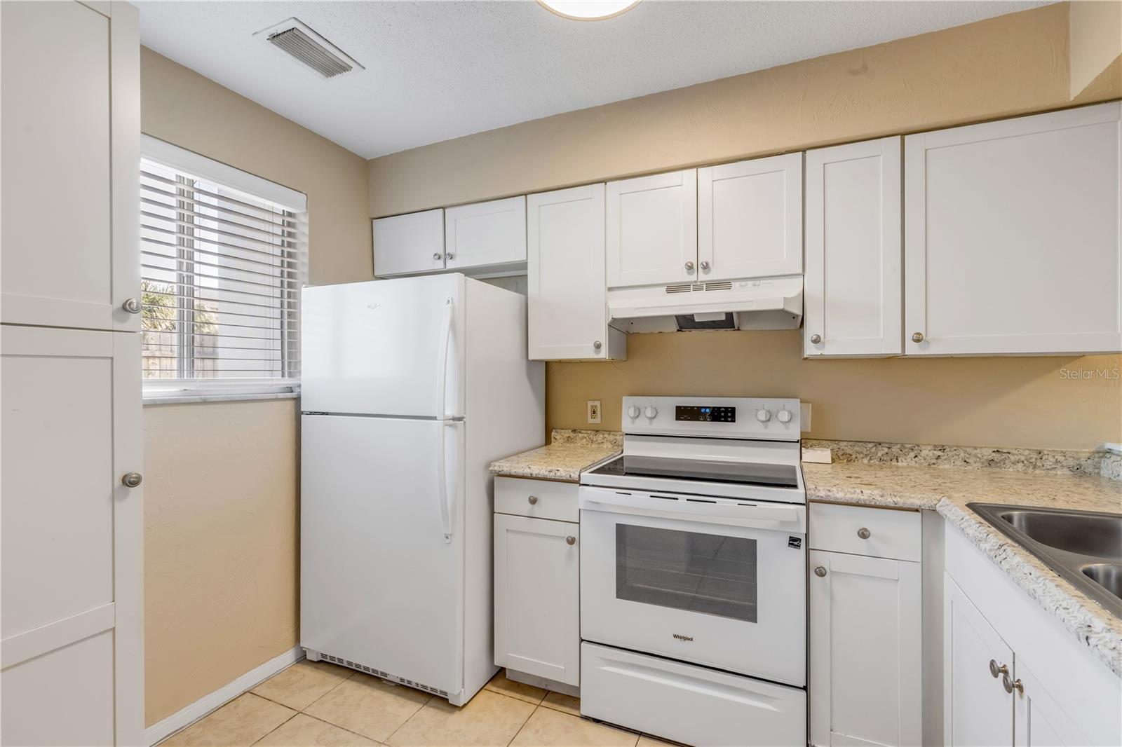 MEMENTO RESUB BLK 16 01/2 - Residential Income