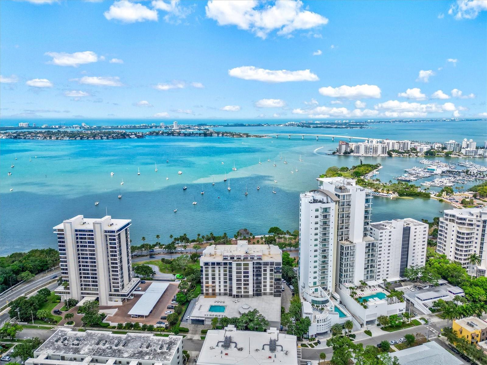 ESSEX HOUSE - Residential