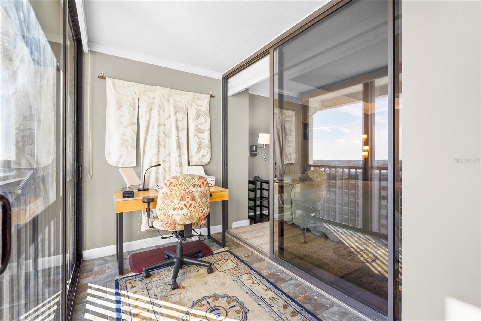 ESSEX HOUSE - Residential