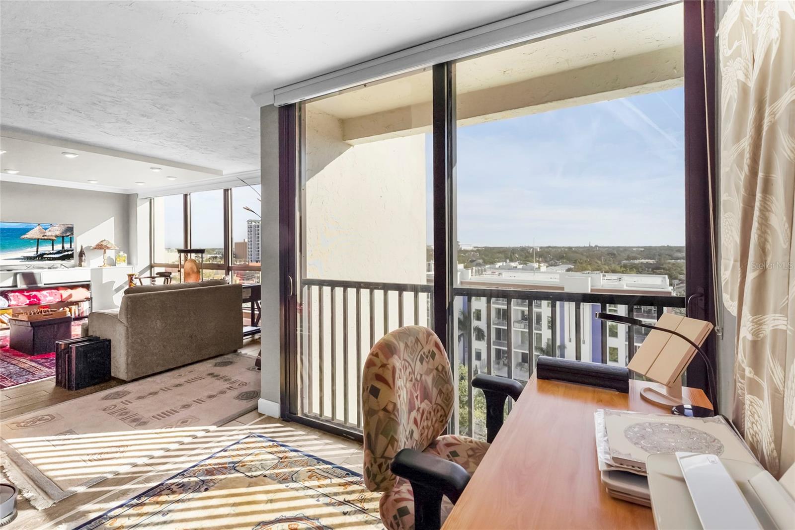 ESSEX HOUSE - Residential