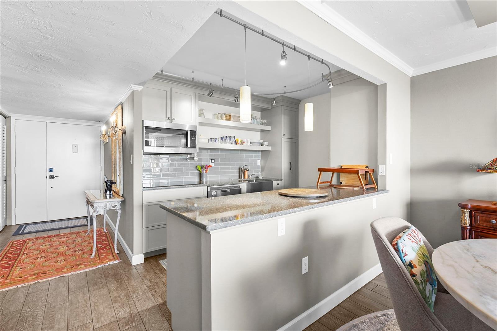 ESSEX HOUSE - Residential