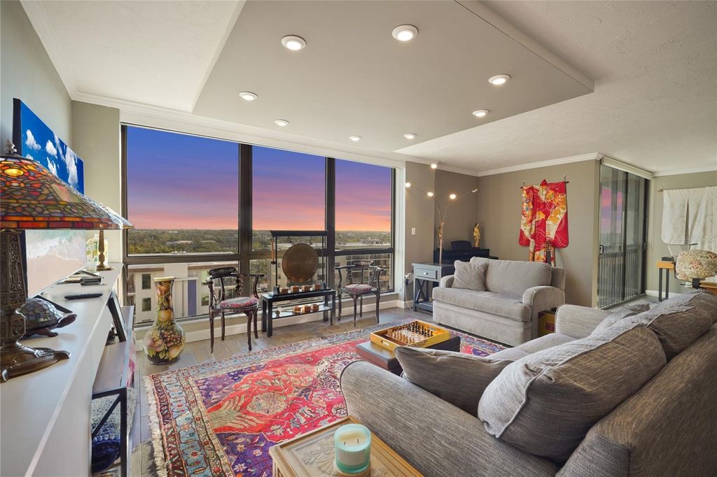 Photo of 707 S Gulfstream Avenue #906, Sarasota, FL 34236 (MLS # A4676166)