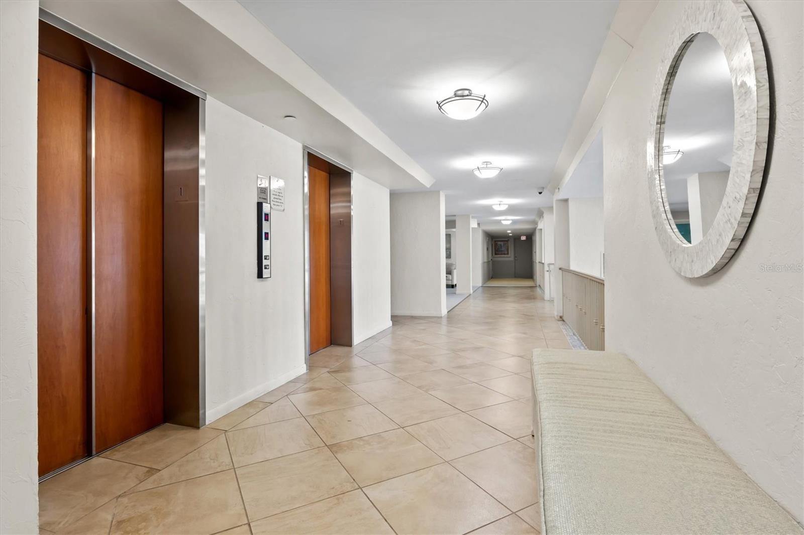 ESSEX HOUSE - Residential